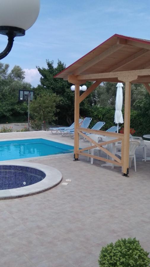 Amarandos Studios With Swimming Pool By Imagine Lefkada Tsoukalades Exterior photo